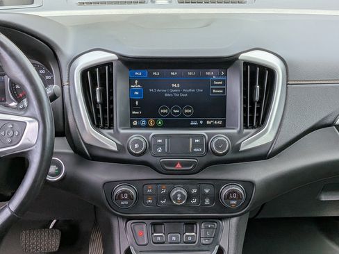 Used 2021 GMC Terrain SLE w/ Driver Convenience Package AWD/4WD image 19