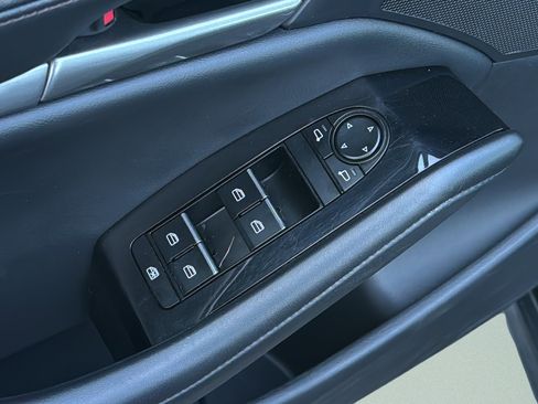 Used 2025 MAZDA MAZDA3 s image 25
