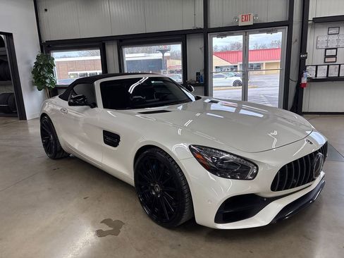 Used 2018 Mercedes-Benz AMG GT Roadster w/ Lane Tracking Package image 16