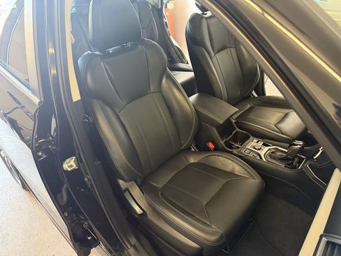 Used 2023 Subaru Forester Limited AWD/4WD image 32