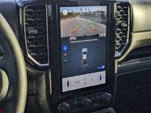 New 2025 Ford Ranger XLT w/ FX4 Off-Road Package image 30