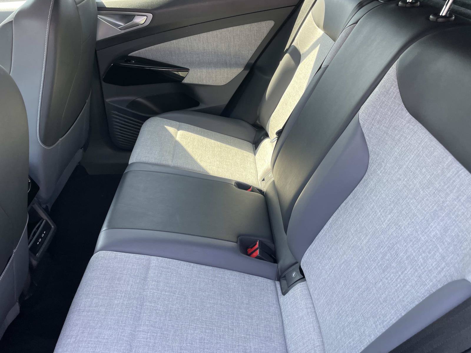 Certified 2023 Volkswagen ID.4 Pro RWD image 24
