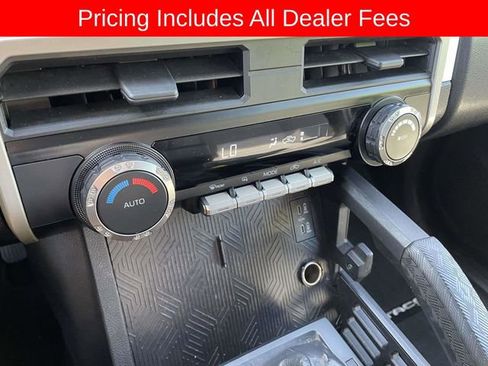 Used 2024 Toyota Tacoma TRD Off-Road AWD/4WD image 28