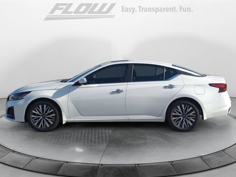 New 2025 Nissan Altima 2.5 SV w/ SV Premium Package image 4