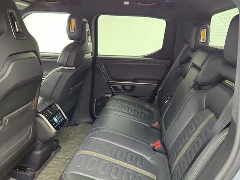 Used 2023 Rivian R1T Adventure image 22