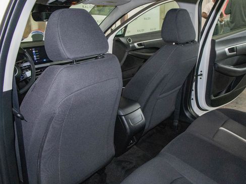 Used 2025 Hyundai Sonata SEL FWD image 9