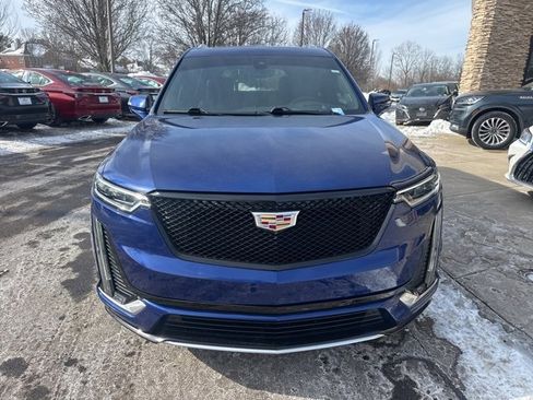 Used 2023 Cadillac XT6 Premium Luxury w/ Technology Package image 8