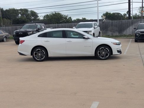 Used 2024 Chevrolet Malibu LT FWD image 4