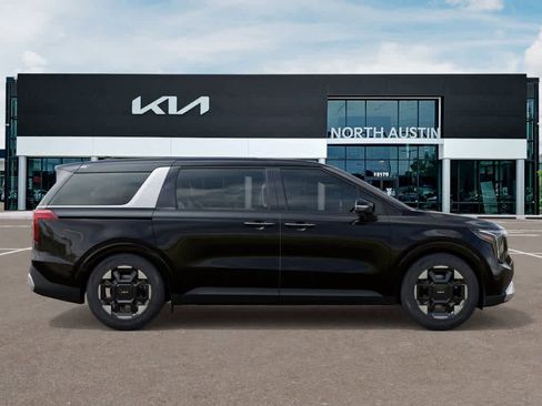 New 2026 Kia Carnival EX FWD image 7