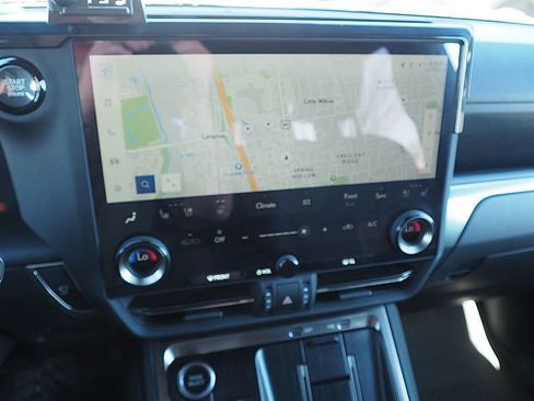 Used 2024 Lexus GX 550 w/ Accessory Package (2T) image 24