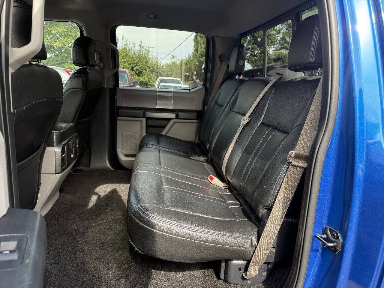 Used 2015 Ford F150 XLT w/ Equipment Group 302A Luxury AWD/4WD image 11
