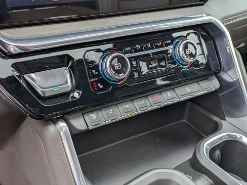 Used 2026 GMC Sierra 2500 Denali w/ Denali Reserve Package image 23