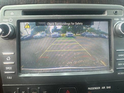 Used 2017 Chevrolet Traverse LT AWD/4WD image 12