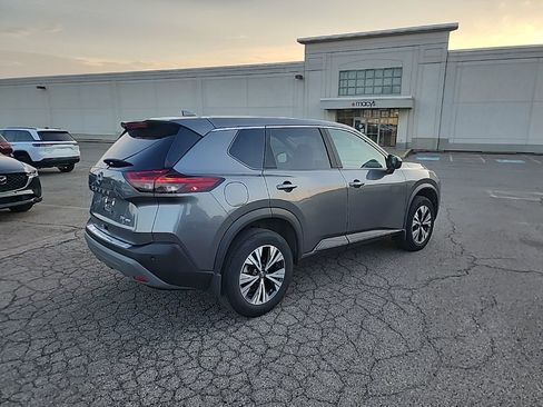 Used 2023 Nissan Rogue SV AWD/4WD image 5