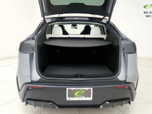 Used 2026 Tesla Model Y Performance AWD/4WD image 29