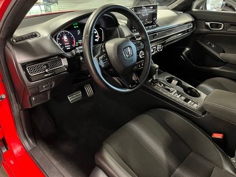 Used 2025 Honda Civic Sport image 19