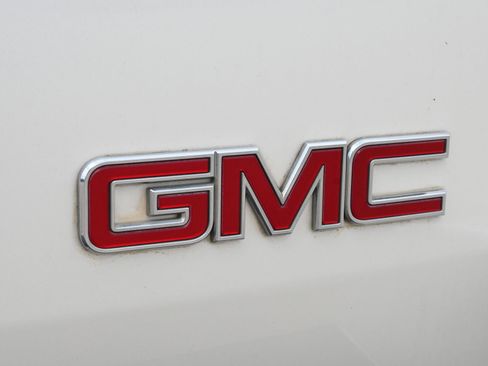 Used 2013 GMC Yukon XL Denali RWD image 19