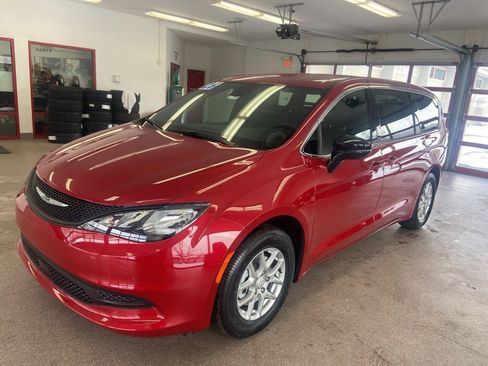 New 2026 Chrysler Voyager LX image 3