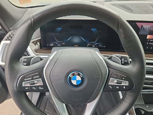 Used 2025 BMW X5 xDrive50e image 20