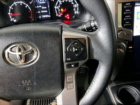 Used 2020 Toyota 4Runner SR5 Premium RWD image 15