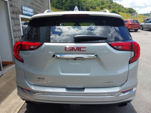 Used 2020 GMC Terrain Denali AWD/4WD image 4