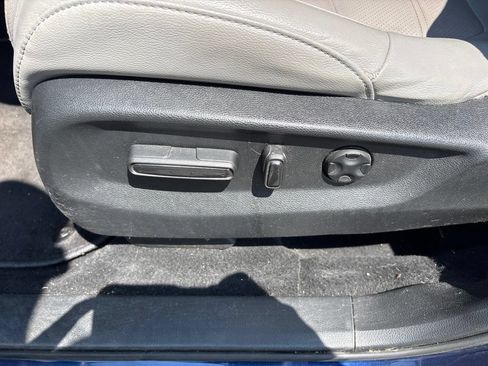 Used 2020 Honda CR-V EX-L image 19