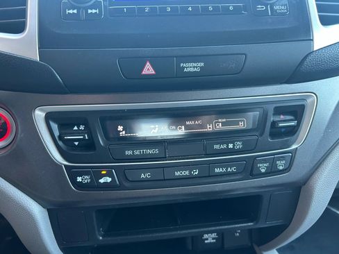 Used 2020 Honda Pilot LX image 10