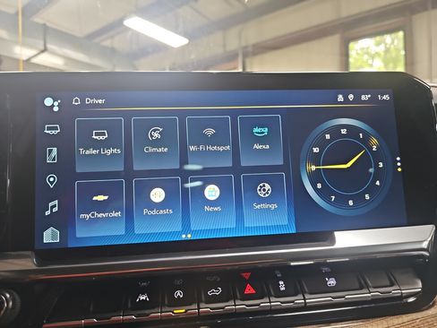 Used 2023 Chevrolet Silverado 1500 LT AWD/4WD image 22