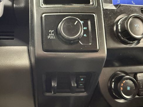 Used 2022 Ford F250 XLT w/ XLT Premium Package image 19