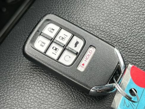 Used 2023 Honda Odyssey Sport image 30