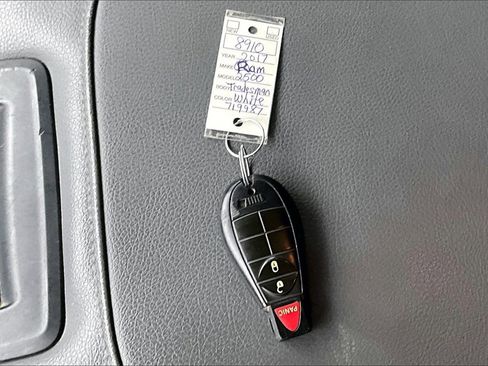 Used 2017 RAM 2500 Tradesman w/ Chrome Appearance Group image 28