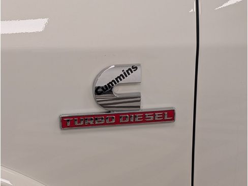 Used 2022 RAM 3500 Laramie AWD/4WD image 5