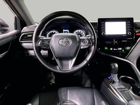 Used 2024 Toyota Camry SE FWD image 6