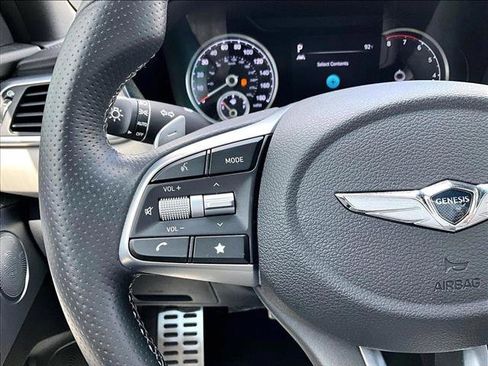 Used 2023 Genesis G70 2.0T w/ Sport Prestige Package RWD image 18