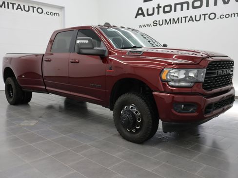 Used 2023 RAM 3500 Big Horn w/ Night Edition AWD/4WD image 2