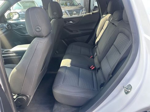 Used 2025 Chevrolet Equinox LT image 24