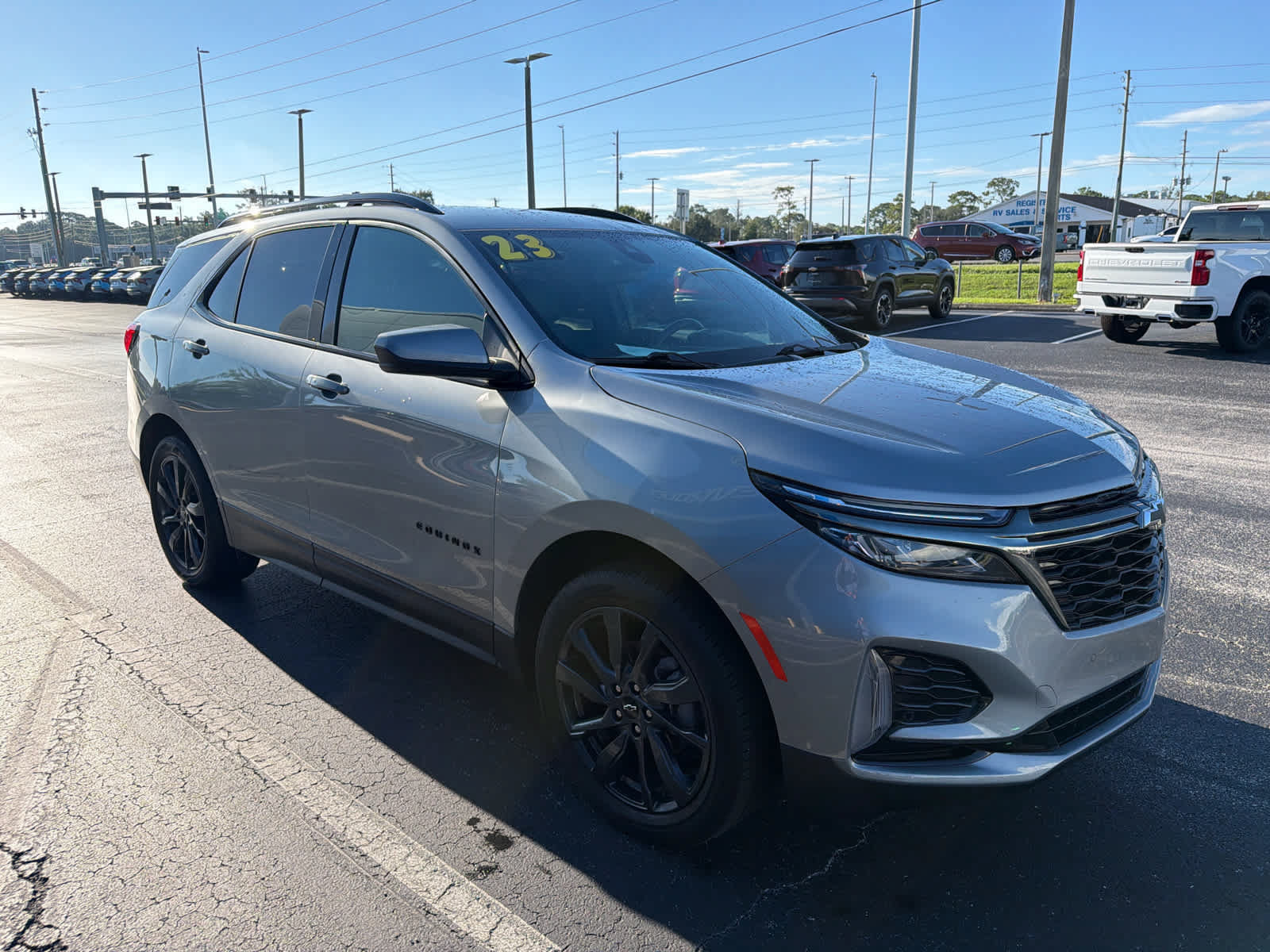 Used 2023 Chevrolet Equinox RS w/ LPO, Floor Liner Package AWD/4WD image 7