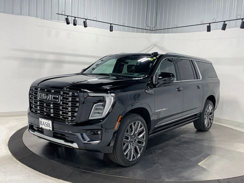 Used 2026 GMC Yukon XL Denali Ultimate AWD/4WD image 8