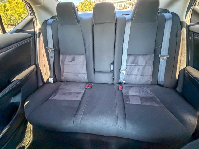Used 2025 Nissan Sentra SR FWD image 19