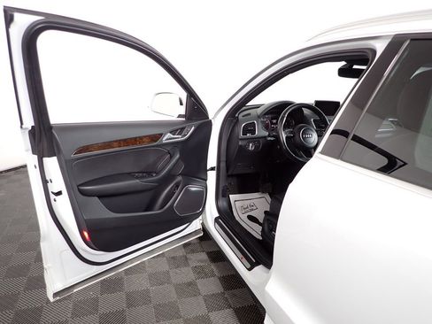 Used 2017 Audi Q3 2.0T Prestige image 21