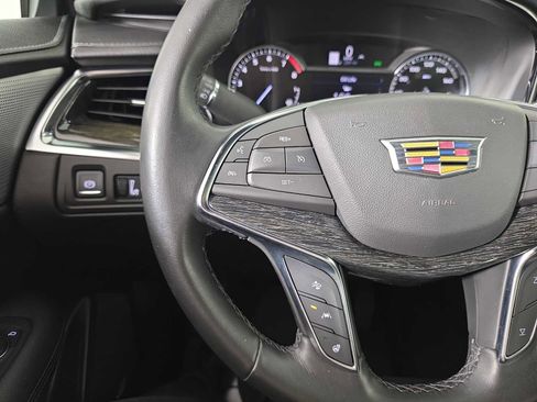Used 2021 Cadillac XT5 Premium Luxury image 19