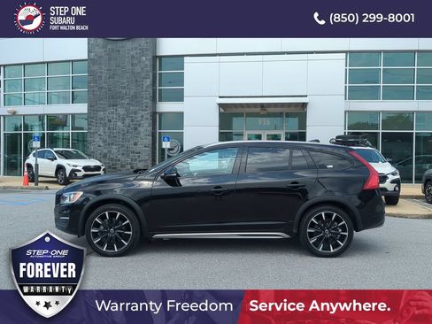 Used 2018 Volvo V60 T5 Cross Country w/ Convenience Package AWD/4WD image 4