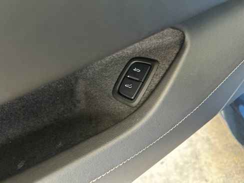 Used 2025 Chevrolet Corvette Z06 RWD image 33