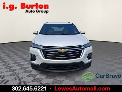 Used 2023 Chevrolet Traverse LT