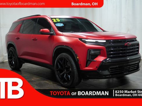 Used 2025 Chevrolet Traverse High Country AWD/4WD image 1