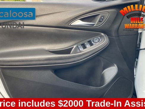 Used 2024 Buick Encore GX Sport Touring image 12