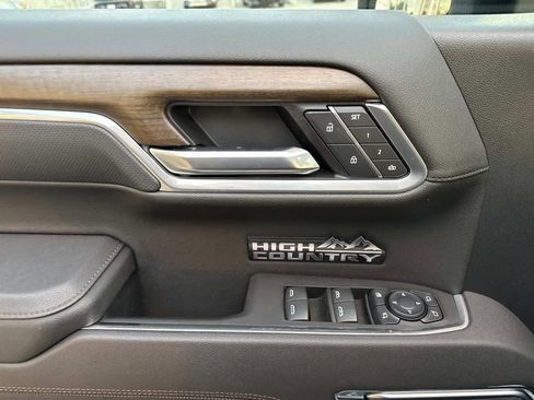 Certified 2025 Chevrolet Silverado 1500 High Country w/ High Country Premium Package image 21