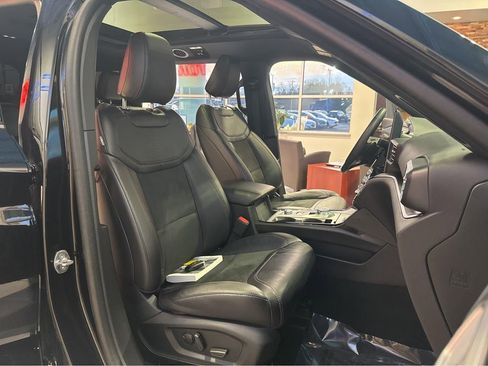 Used 2023 Ford Explorer ST w/ Equipment Group 401A AWD/4WD image 29
