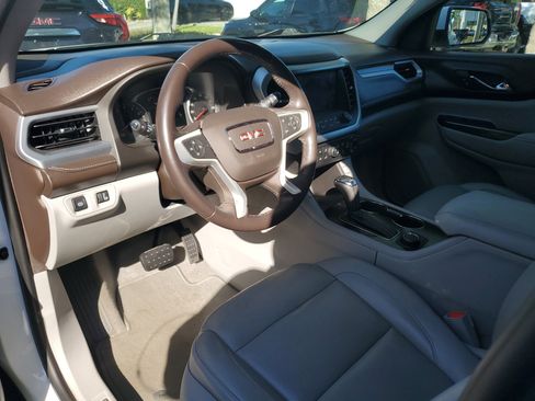 Used 2018 GMC Acadia SLT image 11