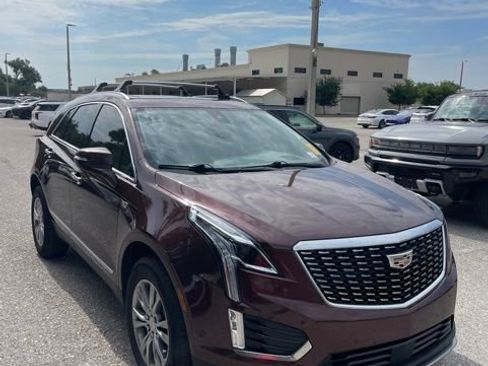 Used 2022 Cadillac XT5 Premium Luxury w/ Technology Package AWD/4WD image 5